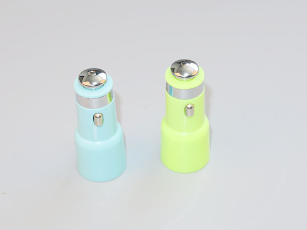 USB 车载充电器